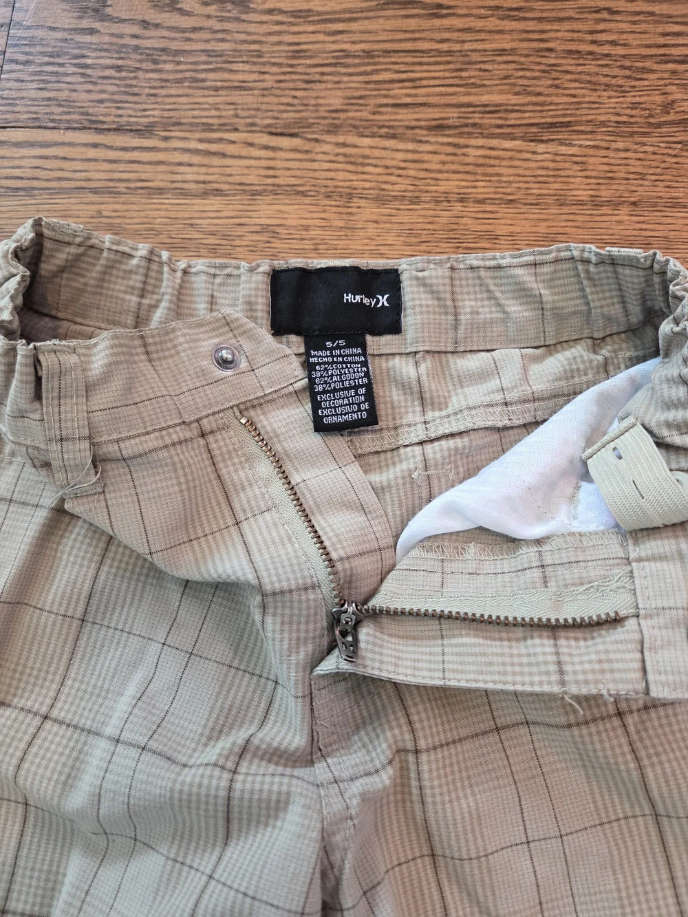 Hurley Boys - Light Khaki Plaid Shorts - Size 5